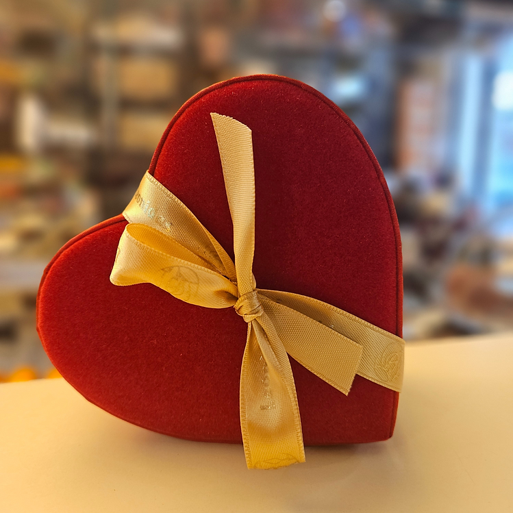 Corazón 17 bombones aprox